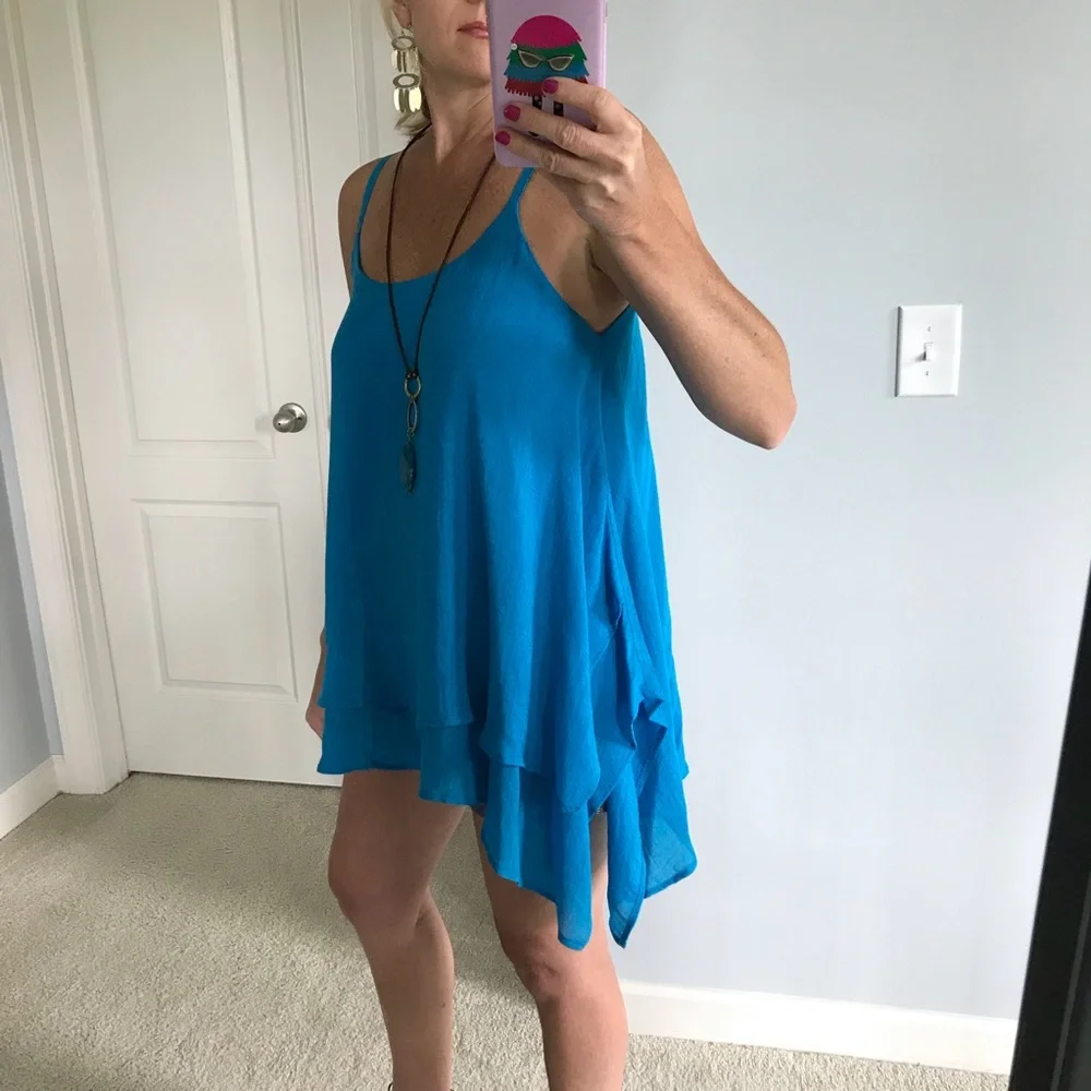 Blue Sleeveless Handkerchief Hem Tank - Picture 3 of 8